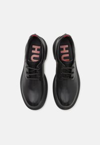 HUGO RIKKY - Kasdieniai suvarstomi batai - black