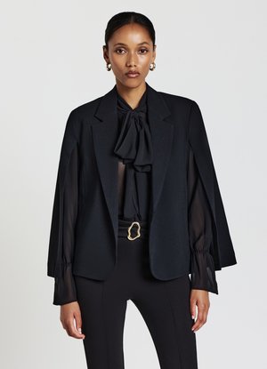 Mantella - ultrablack