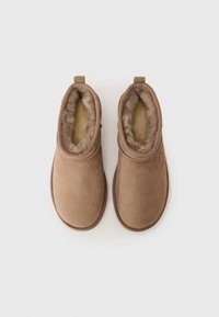 CLASSIC ULTRA MINI - Snowboots - caribou