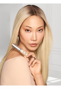L'Oréal Paris TRUE MATCH RADIANT SERUM CONCEALER - Concealer - 3r light medium