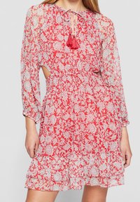 Pepe Jeans Sukienka letnia