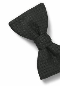 Schwarze Fliege aus strukturiertem Stoff mit einem subtilen Musterdesign. Die Fliege hat einen mittleren Knoten und spitze Enden.