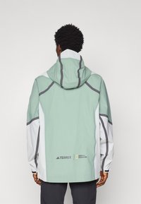 Adidas Terrex NAT GEO RAIN.RDY - Regnjakke - silver green