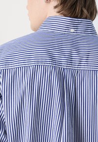 Les Deux KENT SHIRT - Πουκάμισο - white/surf blue