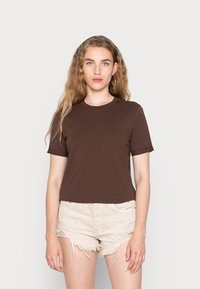 Pieces PCRIA FOLD UP SOLID TEE - T-shirt basic - chicory coffee