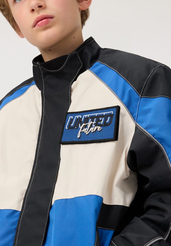 HADDIX - Bomber Jacket3