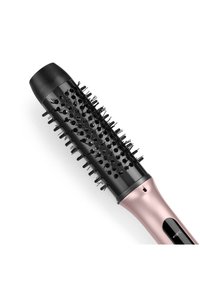 Spazzola rotonda con setole nere e manico metallico rosa; presenta una presa strutturata e un display di controllo della temperatura.