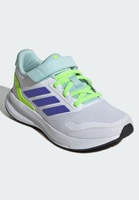 adidas Performance RUNFALCON 5   - Chaussures de running sur route - cloud white    blue   lucid lemon