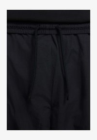 Δεν επιλέχθηκε, black white