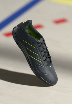 COPA PURE III CLUB IN - Terem futballcipők - core black/solid grey/lucid lemon