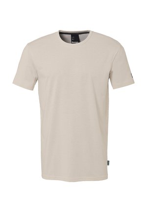 Beige T-shirt met korte mouwen en een ronde hals met kleine logolabels op de nek en de onderste zijnaad, afgebeeld op een witte achtergrond.
