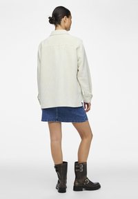 Pieces PCEFFI - Button-down blouse - egret