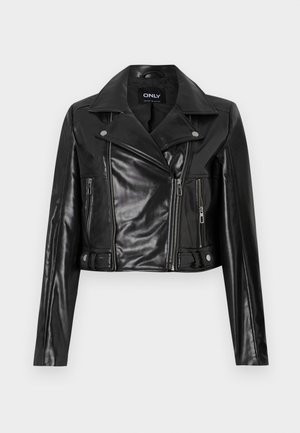 Giacca di pelle nera corta con colletto a punte, tasche con zip e dettagli sulle maniche, etichettata "ONLY" all'interno del collo.