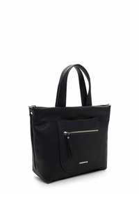 Zwarte leren tote bag met een getextureerd oppervlak, dubbele handgrepen, een buitenvak met rits en hardware in zilverkleur. Compacte en rechthoekige vorm.