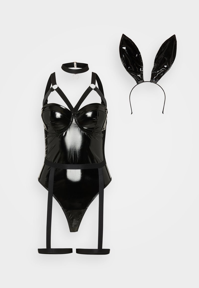 Zwarte latex jumpsuit met gestructureerde cups, banddetail en aangehechte kousenbanden; inclusief bijpassende zwarte latex konijnenoren hoofdband.