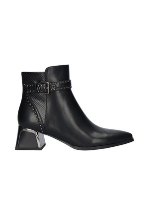 Botines camperos - black