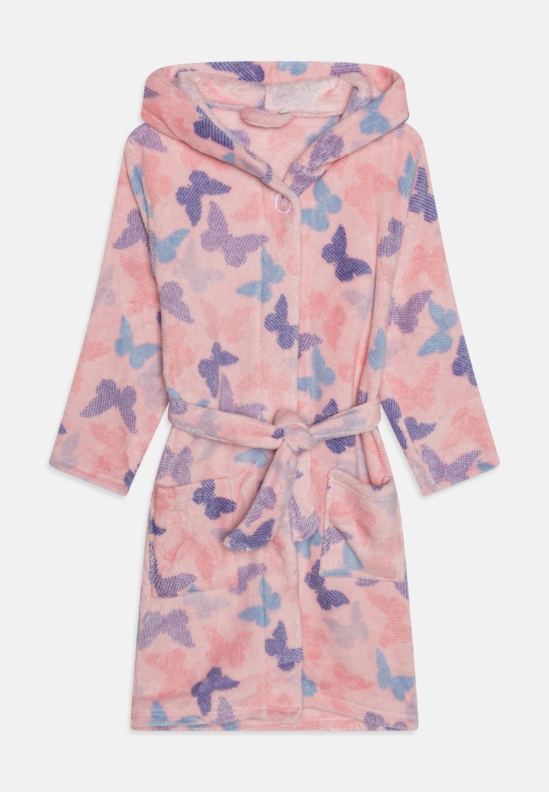 Capa de banho com capuz em fleece rosa suave, apresentando um padrão de borboletas em azul claro e roxo, com cinto e dois bolsos frontais.