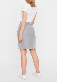 Vero Moda A-Linien-Rock - white