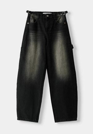 Bershka CARPENTER - Široke kavbojke - brown