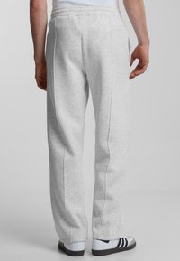 PROHIBITED Trainingsbroek - light grey