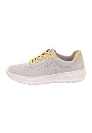 Hellgraue Wildledersneaker mit gelben Schnürsenkeln und Akzenten. Besitzt ein durchbrochenes Design an den Seiten und eine weiße Gummisohle. Abgerundete Zehenform.
