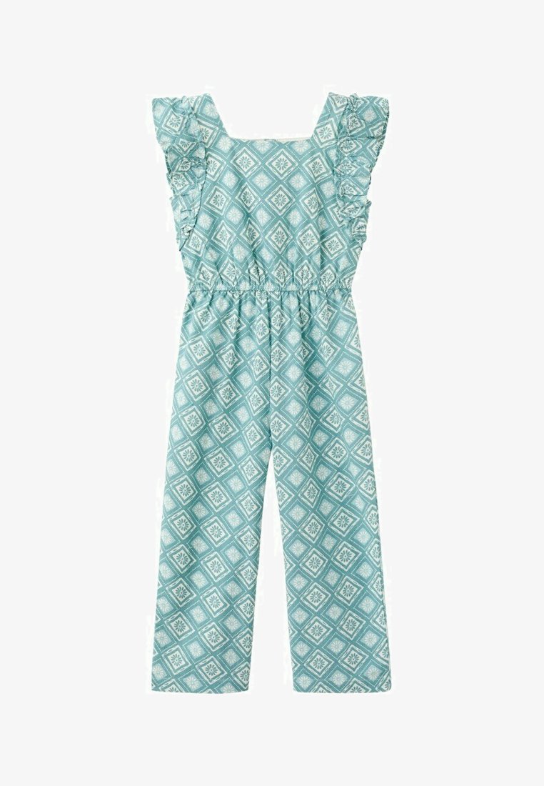 Jasnoniebieski kombinezon z białym wzorem w romby i kwiaty, z falbankowymi ramiączkami, elastyczną talią i szerokimi nogawkami.