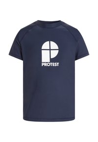 Tamsiai mėlyna trumpomis rankovėmis marškinėliai, pagaminti iš lygaus audinio, su dideliu baltu "PROTEST" logotipu priekyje ir sustiprintais siūlės detalėmis.