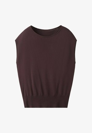 Bezrękawnik w ciemnym brązie wykonany na drutach, z okrągłym dekoltem i dopasowanym paskiem w talii, o prostej i gładkiej fakturze.