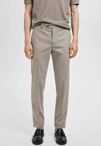 SLIM-FIT - Pantaloni - beige
