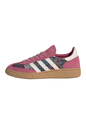 adidas Originals, ADIDAS LIBERTY HANDBALL SPEZIAL SHOES UNISEX - Baskets basses - equipment red   cream white   gum