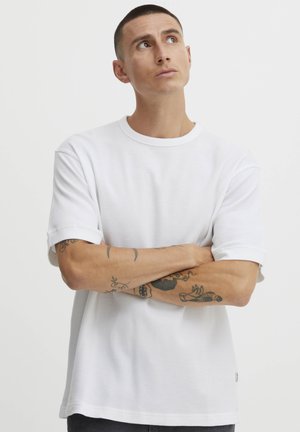 11 Project PRDEANDRE - Basic T-shirt - white