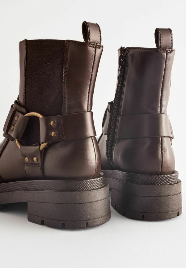 CHUNKY – Cowboy-/Bikerstiefelette