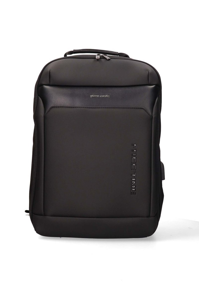 Zaino nero realizzato in materiale sintetico, con una texture liscia, forma rettangolare e logo in rilievo sulla parte anteriore.