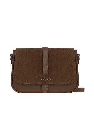 Brązowa torebka crossbody ze skóry i zamszu z klapką i detalem na pasku, z logo "RYŁKO" na środku z przodu.