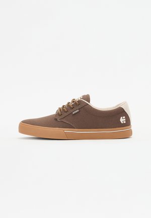 JAMESON - Tennised - brown/tan