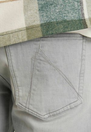 CHASIN' IRON BRIGHTON - Jeans a sigaretta - light grey