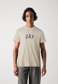 GAP NEW ARCH - T-shirts print - bedrock
