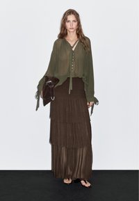 Massimo Dutti LONG RUFFLED - Gonna a campana - mottled dark brown