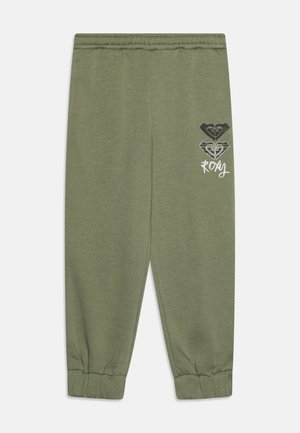 Ελαιοπράσινα φόρμας από μαλακό ύφασμα, με ελαστική μέση και συγκεντρωμένα μανίκια, με λεπτομέρειες λογότυπου σε μαύρο και άσπρο.