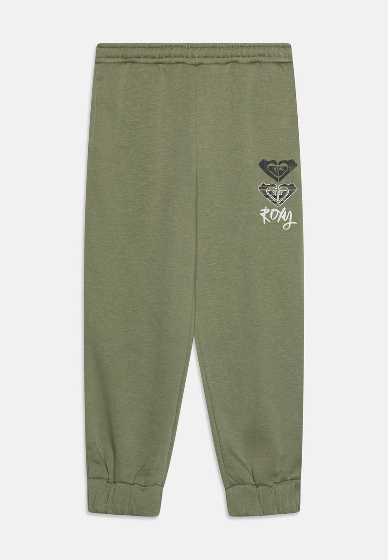 Calças de treino verde oliva feitas de um tecido macio, com uma cintura elástica e punhos com franzido, apresentando detalhes do logotipo em preto e branco.