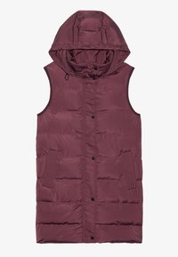 Bordeauxfarbene Puffweste mit Kapuze, ausgestattet mit einem Reißverschluss und Knopfverschluss, seitlichen Taschen und vertikalen Nähakzenten an den Seiten.