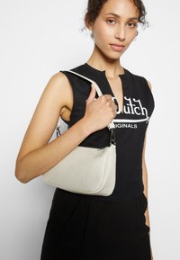 Gina Tricot NORA BAG - Mala de mão - beige