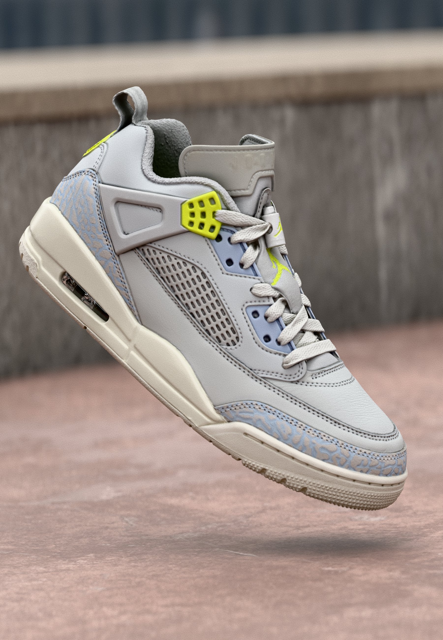 Jordan JORDAN SPIZIKE - Trainers - photon dust/volt/sail 
