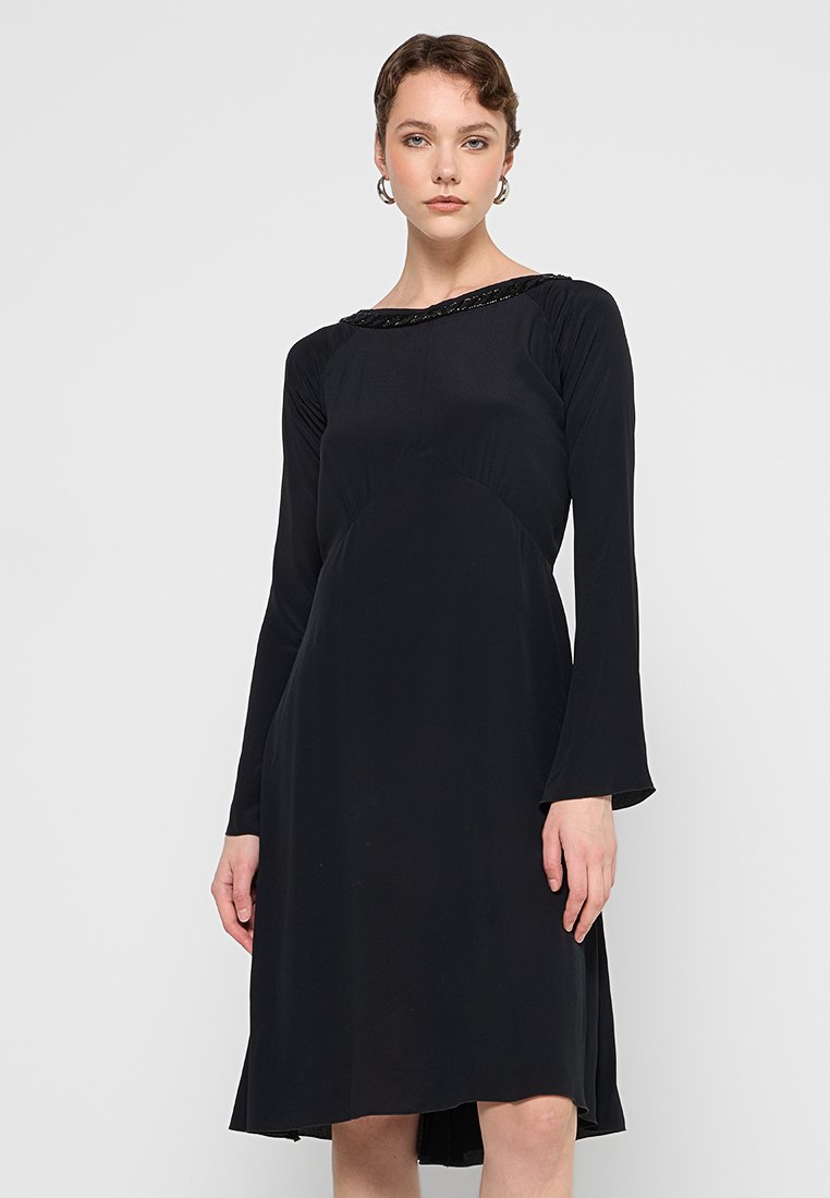 N°21 Cocktailjurk zwart N°21 Cocktailjurk zwart