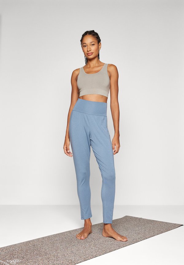 SWARA - Tracksuit bottoms - orage2