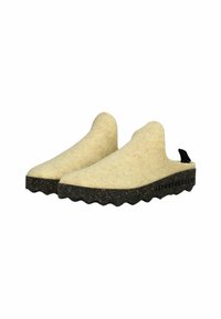 Zuecos de color beige claro, tipo slip-on, con cañas altas, suelas negras moteadas con textura acanalada y una pequeña lengüeta negra en el talón.