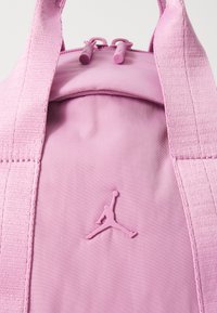 Jordan ALPHA MINI BACKPACK - Batoh - orchid