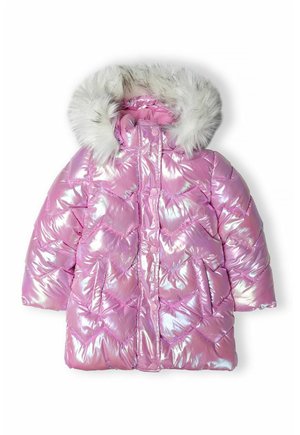 Manteau d’hiver matelassé rose brillant avec coutures en chevron, poches avant avec une capuche bordée de fausse fourrure blanche.