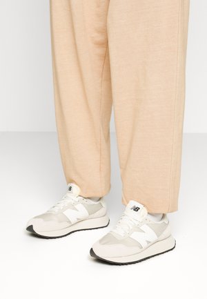 Baskets basses - beige