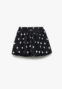 Falda negra con lunares, con una cinturilla elástica, que presenta un diseño fruncido y patrones circulares blancos en toda la prenda. Tela ligera.